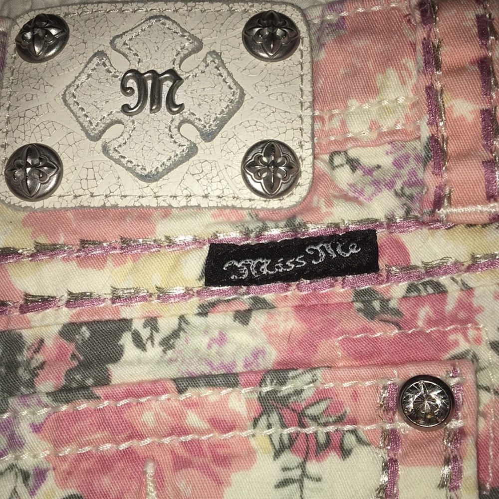 Miss Me girls size 14 floral shorts - Picture 4 of 4
